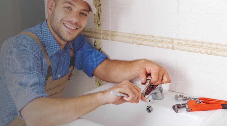 Handle or spout repair in Hayesville, OH